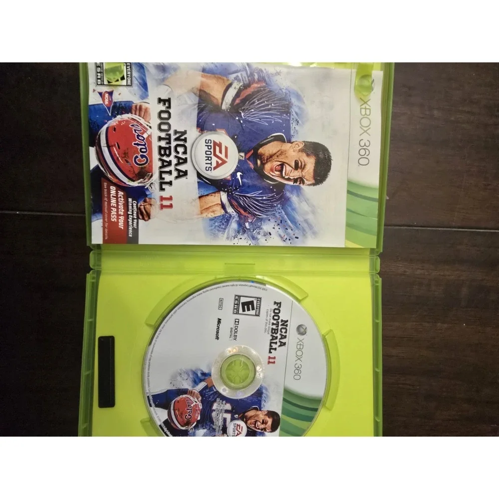 NCAA Football 11 Microsoft XBOX 360 Complete Tim Tebow Florida Gators Cover 2011